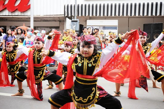  Tari  Remong Surabaya Jawa Timur Aneka Seni dan Budaya